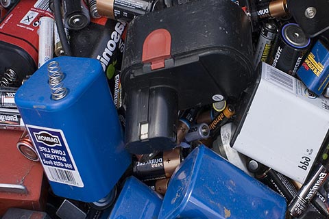 鞍山高价钛酸锂电池回收-上门回收新能源电池-铅酸蓄电池回收